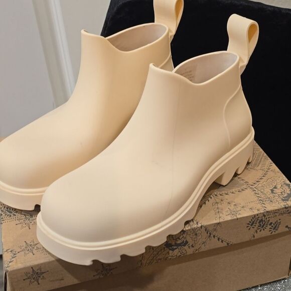 Free People High Street Water-Resistant Rain Boots - Picture 8 of 11